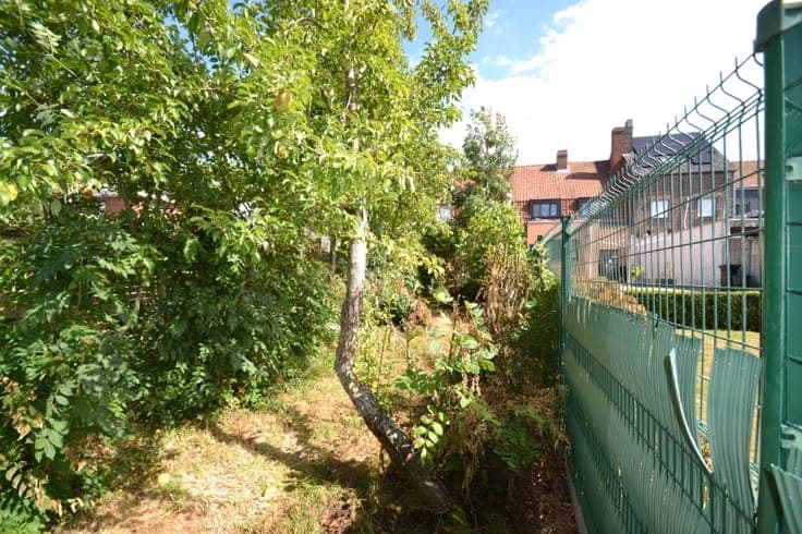 Te renoveren woning met tuin en tal van mogelijkheden aan...
