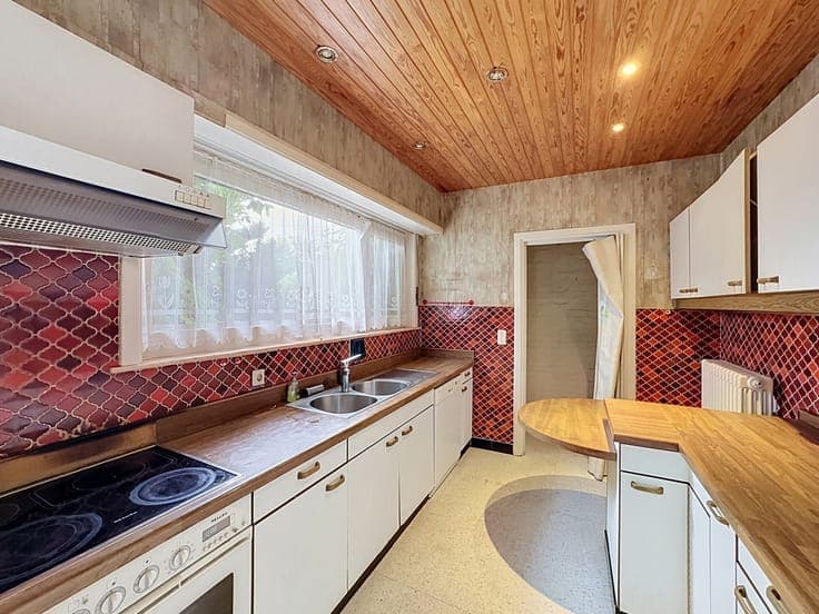 Detached villa to renovate, 9 ares, Grimbergen
