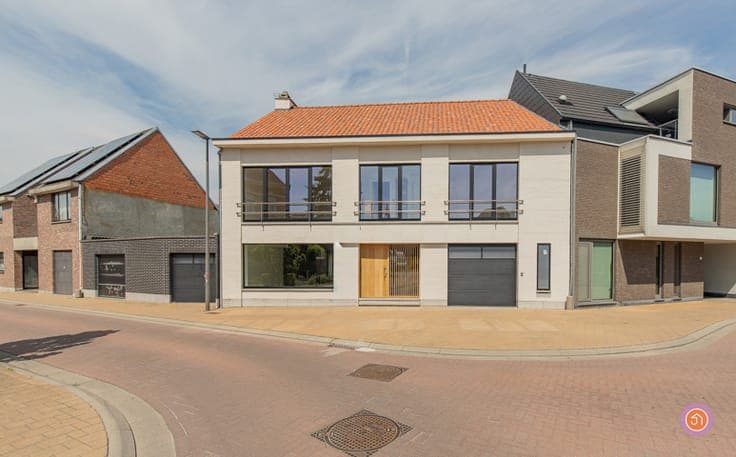 House in Sint-Amands