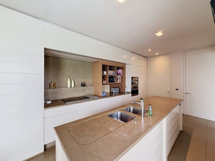 Exclusief herenhuis met uitzonderlijk potentieel in Lo (L...
