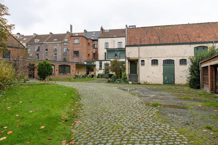 Charming coach house in a prime location in Ghent