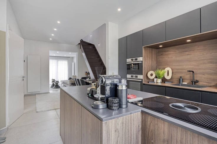 Investment property with three entities for sale in Laeken
