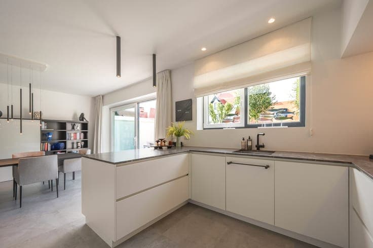 A cosy, move-in-ready family home with a south-facing garden