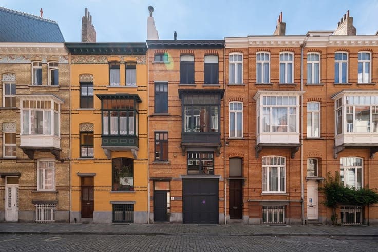 EUROPEAN QUARTER – TOWNHOUSE WITH GARDEN