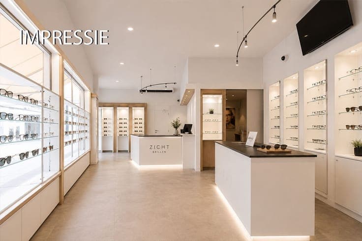 Te renoveren handelshuis (319 m²) in Merksem.