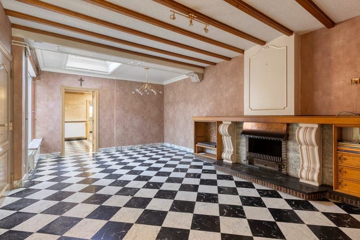 Kloeke woning met 3 slaapkamers, garage en uitzonderlijk ...