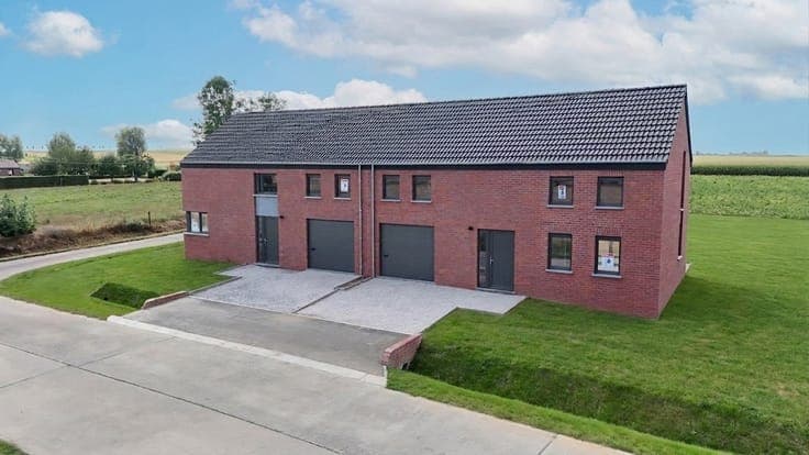 House in Frasnes-lez-Anvaing