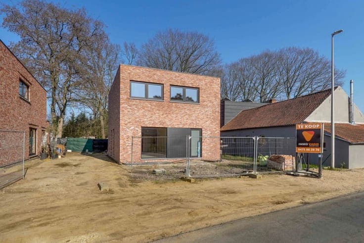 Sale - House Beringen - 479,000 €