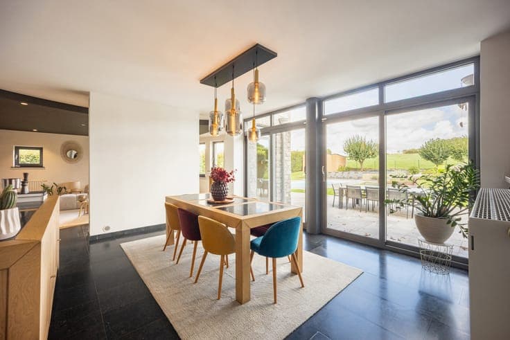 Magnificent upscale property in the heart of Soiron
