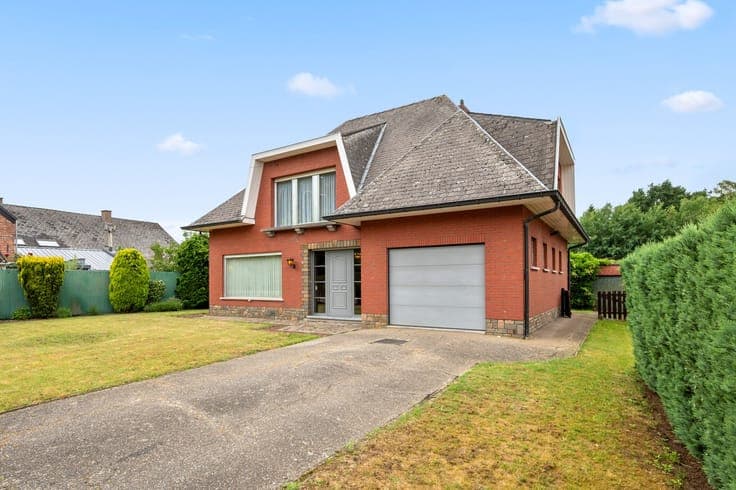 Karaktervolle vrijstaande woning met 4 slpkm op een ruim ...