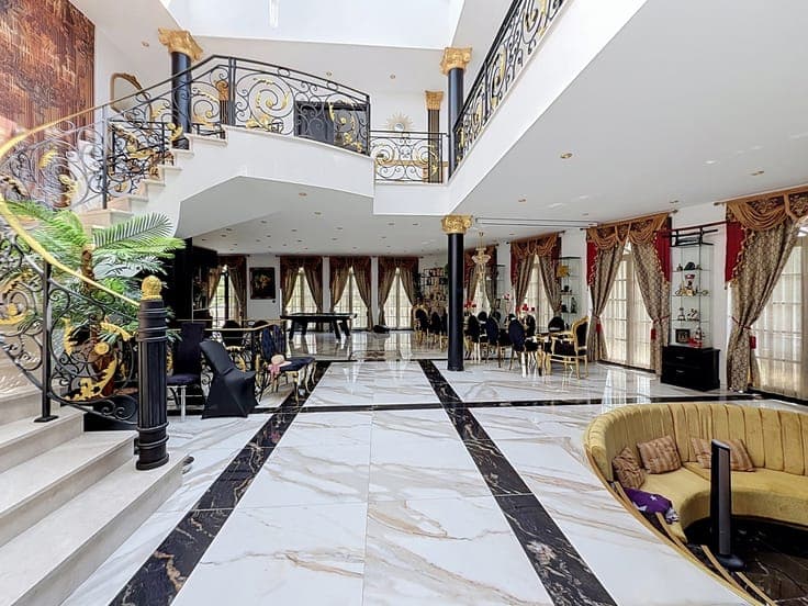 Exceptional Luxury Villa with 4 Bedrooms + Home Office