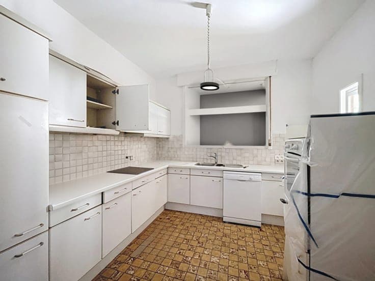 TROIS TILLEULS, SUPERBE MAISON 5CH ± 415M² +GARAGE +JARDIN