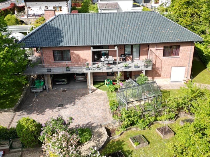 Spacious 3-bedroom house with an 875 m² garden in Alsemberg