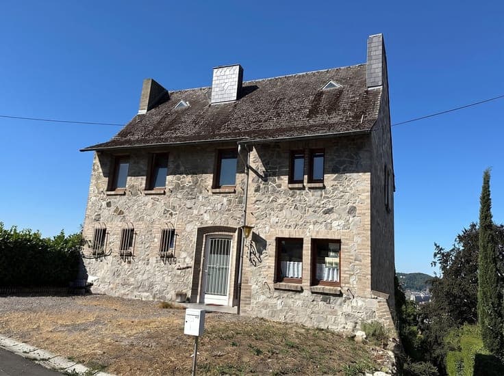 villa en pierre