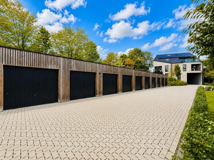 Energiezuinige nieuwbouw woning met 4 slpks en garage in ...