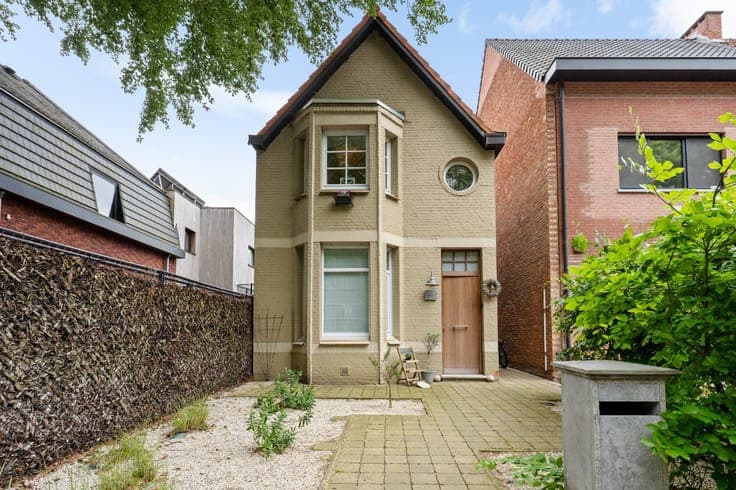 Instapklare woning met 2 à 3 slpk., tuin en garage