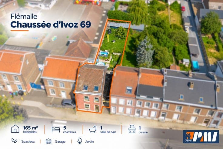 165m² 5-Bed House with Garden & Garage