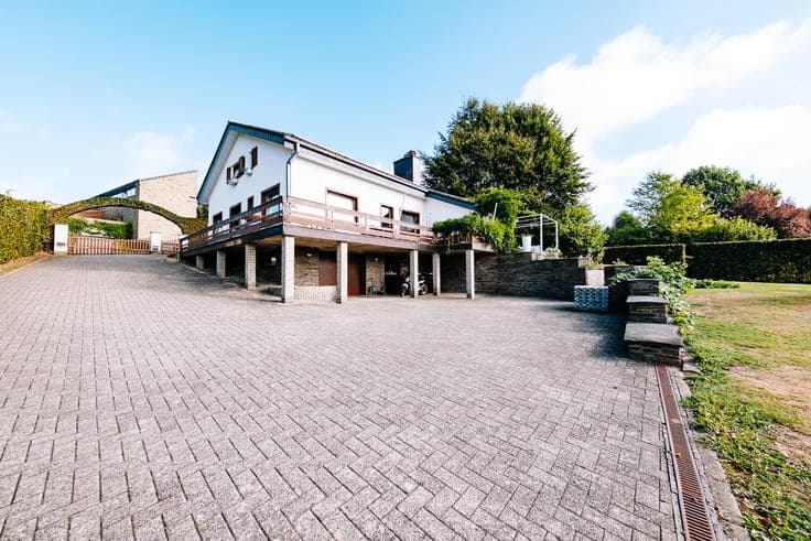 House in Waimes