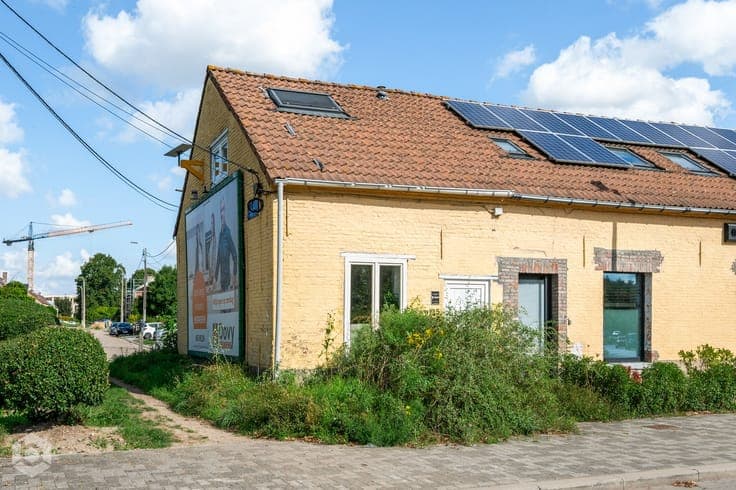Charmante compacte halfopen bebouwing aan de rand van Mec...
