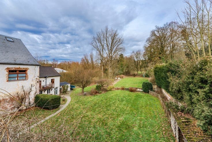 Bousval: Charming house with garden and separate annex