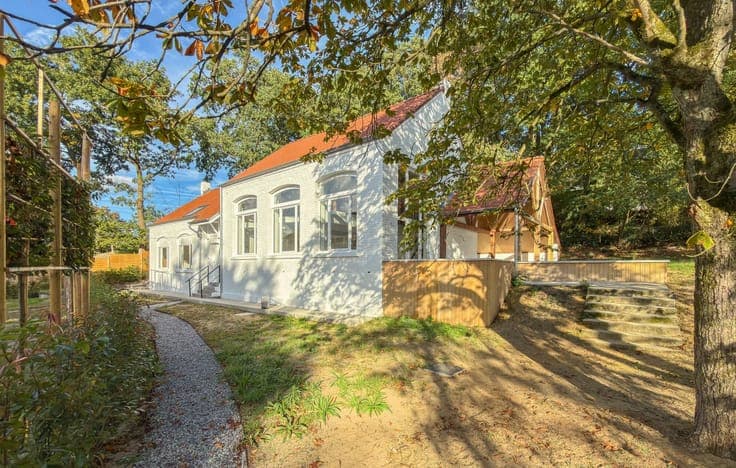 CHAPELLE-ST-LAMBERT : VILLA RÉNOVÉE (2026) - 4CH/4SDD
