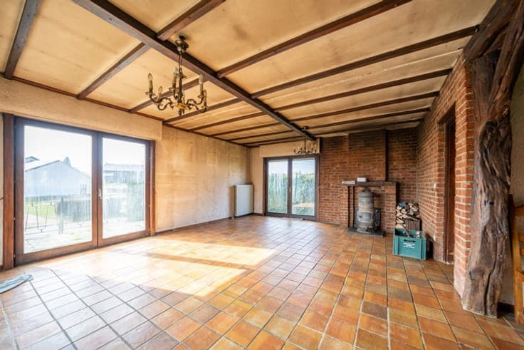 Detached house to renovate in Saint-Pierre