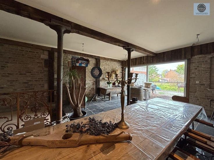 CHARACTER HOUSE WITH 5 BEDROOMS