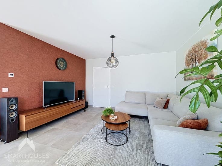 Beautiful home with 4 bedrooms and landscaped garden