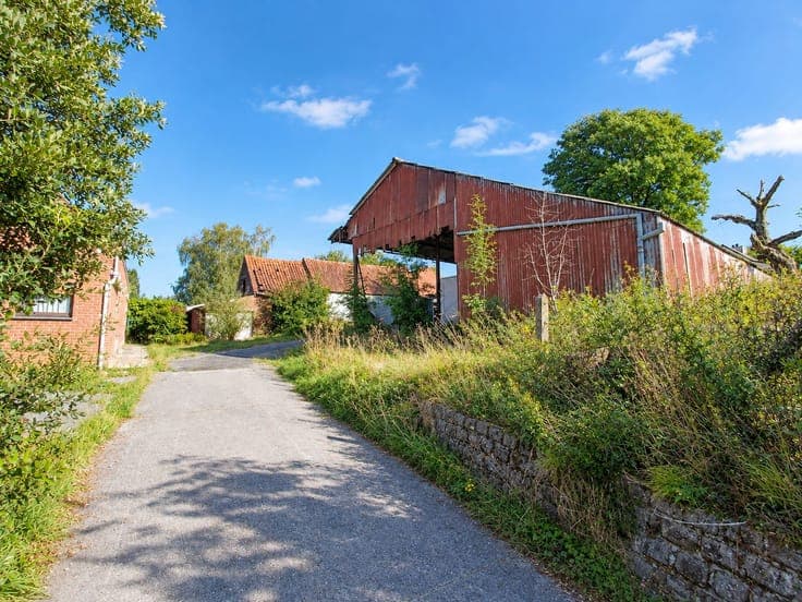 Te renoveren hoeve op 2.240 m² met prachtig uitzicht in Z...