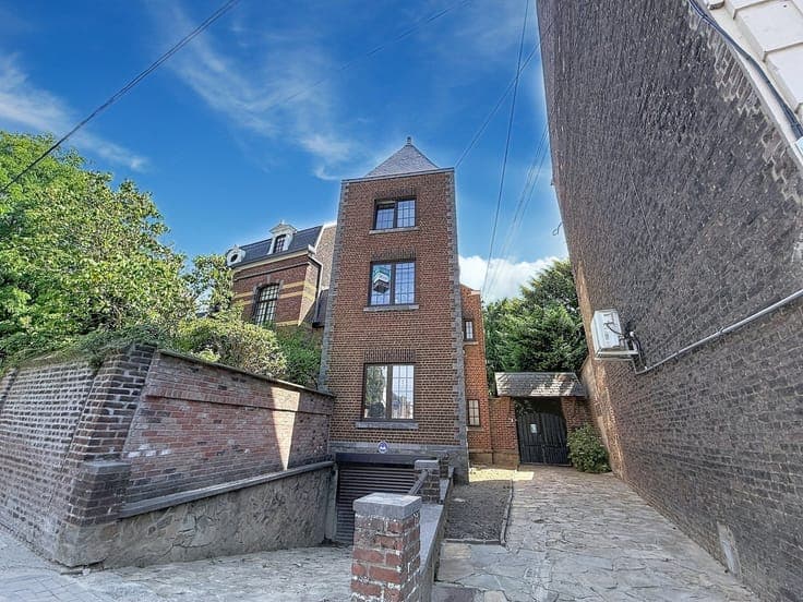 Maison 3 façades remplie de charme