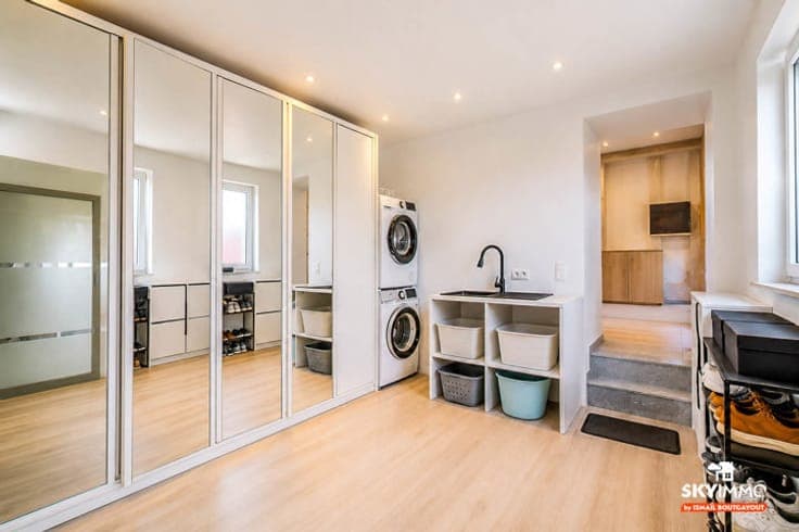 MAISON 3 FACADES -4 CH-2SDB-PEB C- CE CONFORME- JARDIN