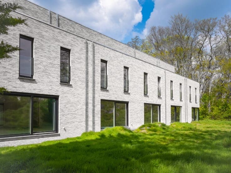 ruime nieuwbouwwoning met 4 slaapkamers, ruime Zuid-Ooste...