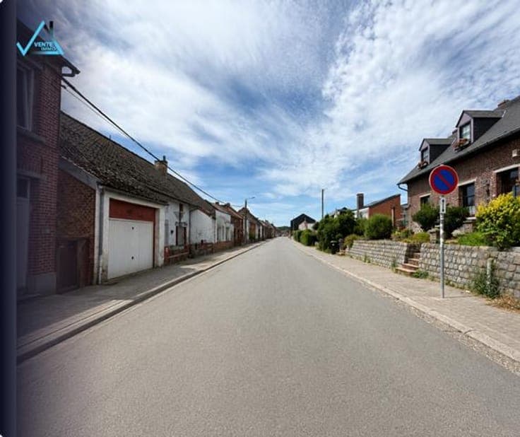 Semi-detached house – Great renovation potential