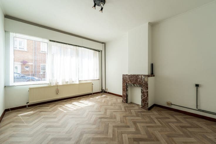 AUDERGHEM – Herrmann-Debroux – Close to all amenities