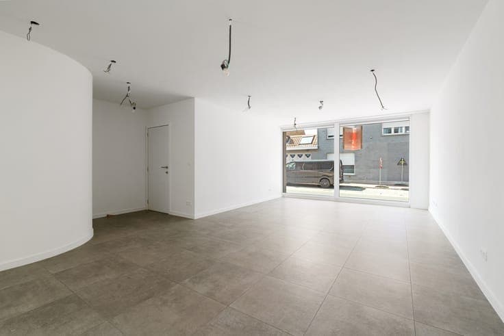 Volledig gerenoveerde woning in hartje Zarren
