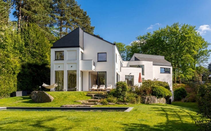 Rhode-Saint-Genèse – Contemporary Architect Villa with pool