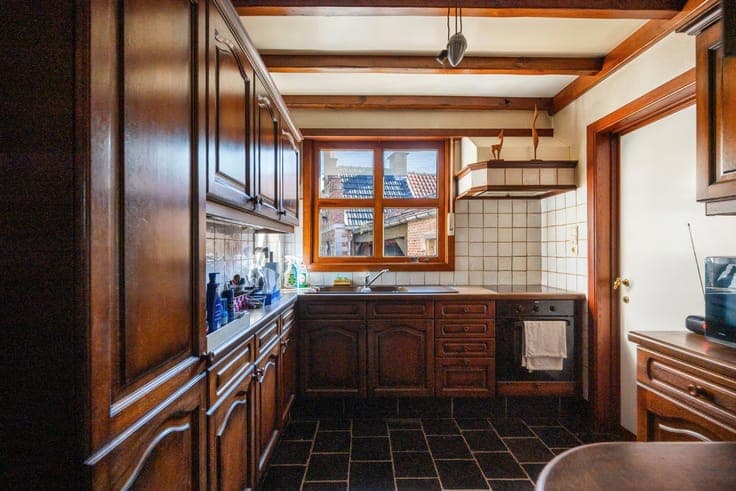 UITZONDERLIJK LANDHUIS OP PERCEEL VAN 1.194 m²!