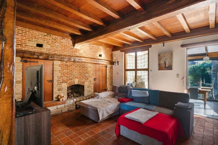 UITZONDERLIJK LANDHUIS OP PERCEEL VAN 1.194 m²!