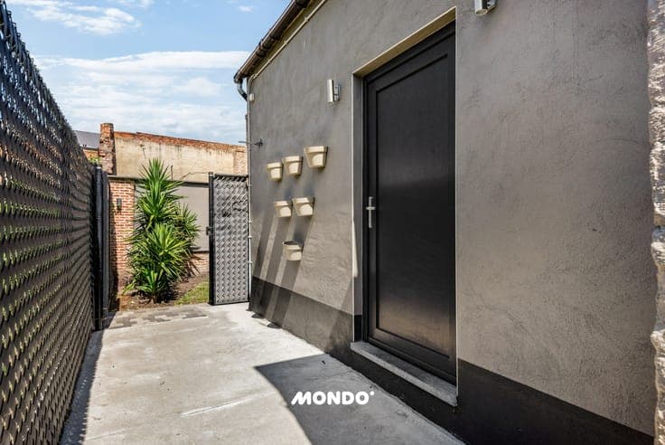 Spacious home with practice or commercial opportunities in