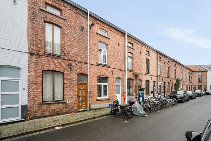 Cozy city home with 4 bedrooms and sun terrace.