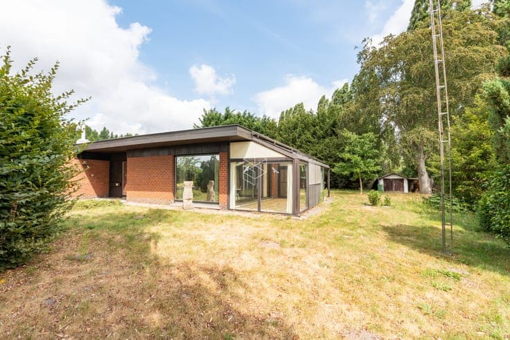 Centraal gelegen gelijkvloerse woning met royale tuin op ...