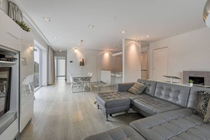 Beautiful, energy-efficient BEN home on a beautiful plot for
