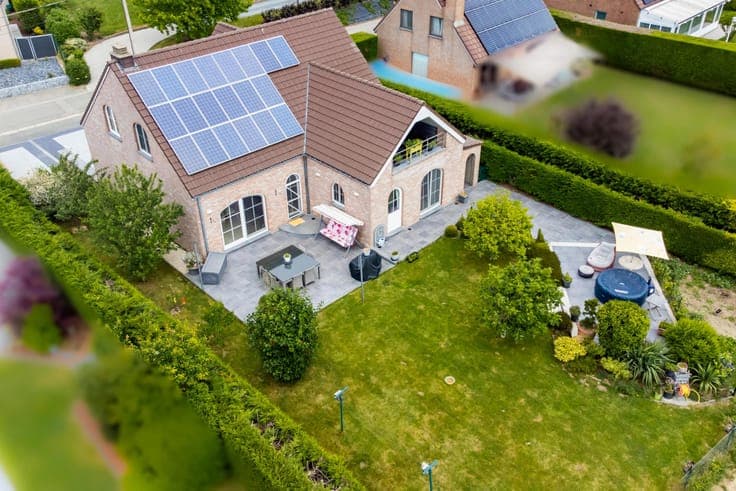 Splendide maison bi-familiale de 368 m² sur 8 ares.