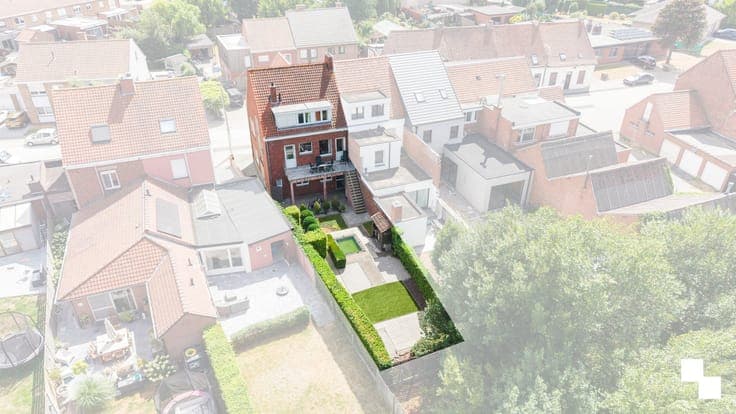 Ruime burgerwoning met leuke tuin - Roeselare