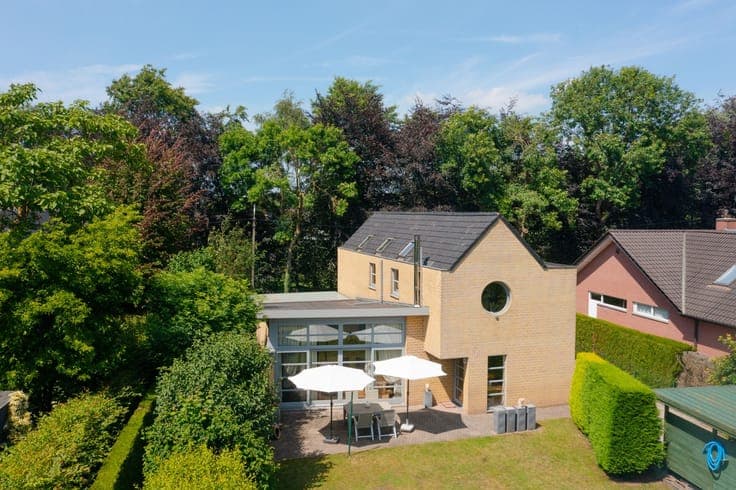 Architecturale villa op toplocatie in Destelbergen