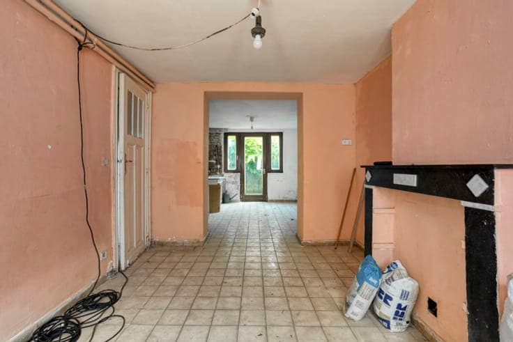 Characterful 1926 townhouse with rare volume (±320 sqm)