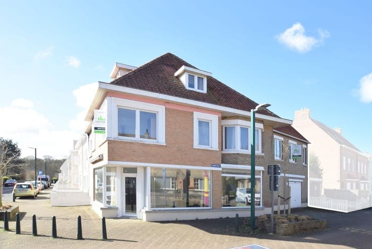 Multifunctionele woning te koop in De Panne