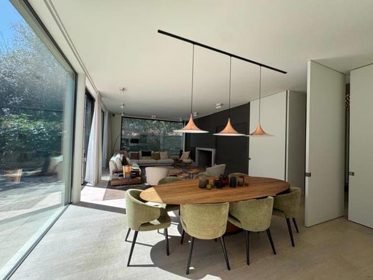 Spacious villa with big garden in a charming part of knokke