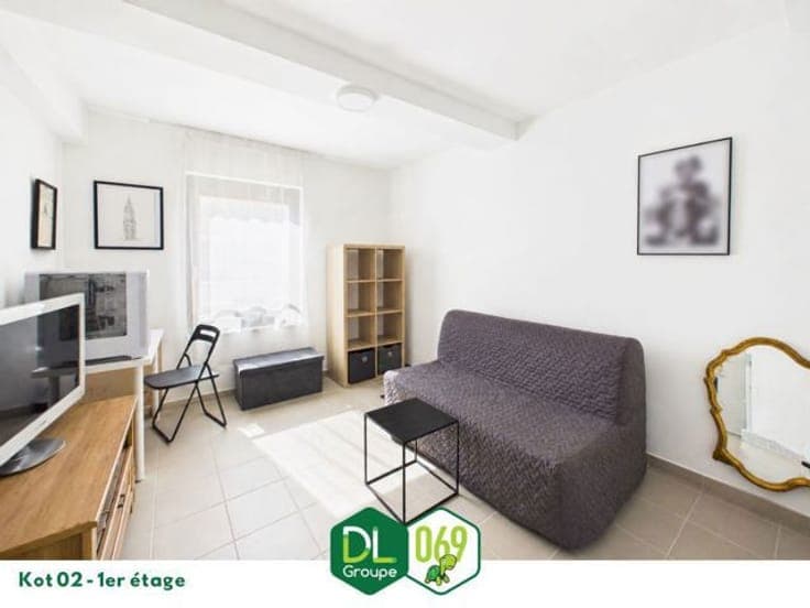 Building with 3 Student Rooms in the Heart of Tournai City