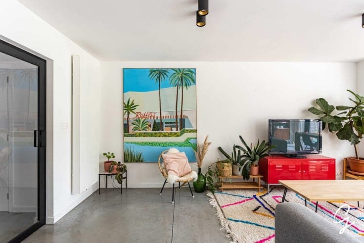Refurbished house with south-facing garden ‘A’ energy rating